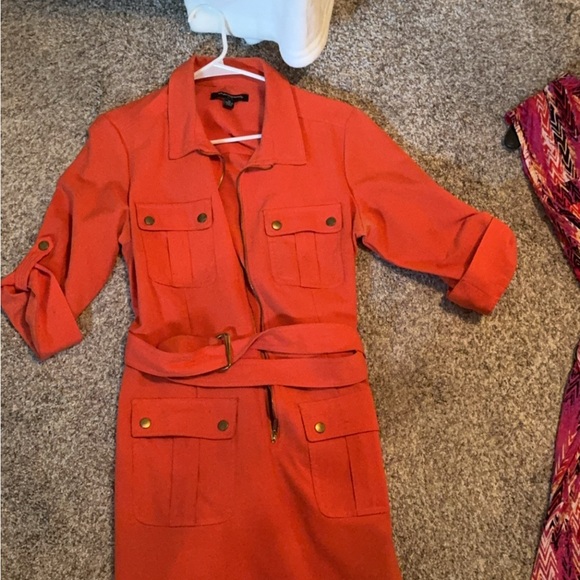 Sharagano Dresses & Skirts - Sharagano Orange Midi Dress with Belt